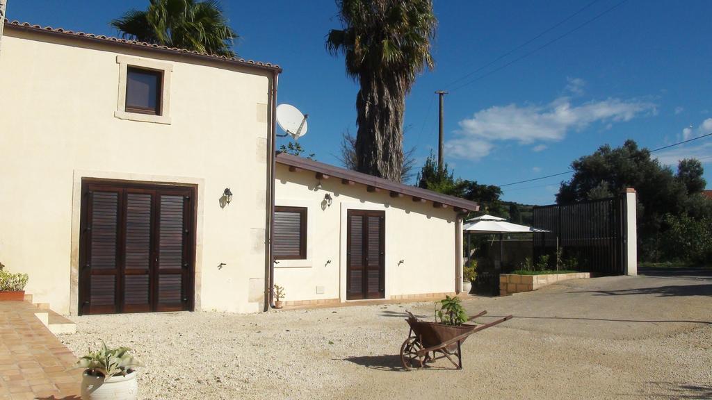 L'Antico Trappeto Bed and Breakfast Noto Buitenkant foto